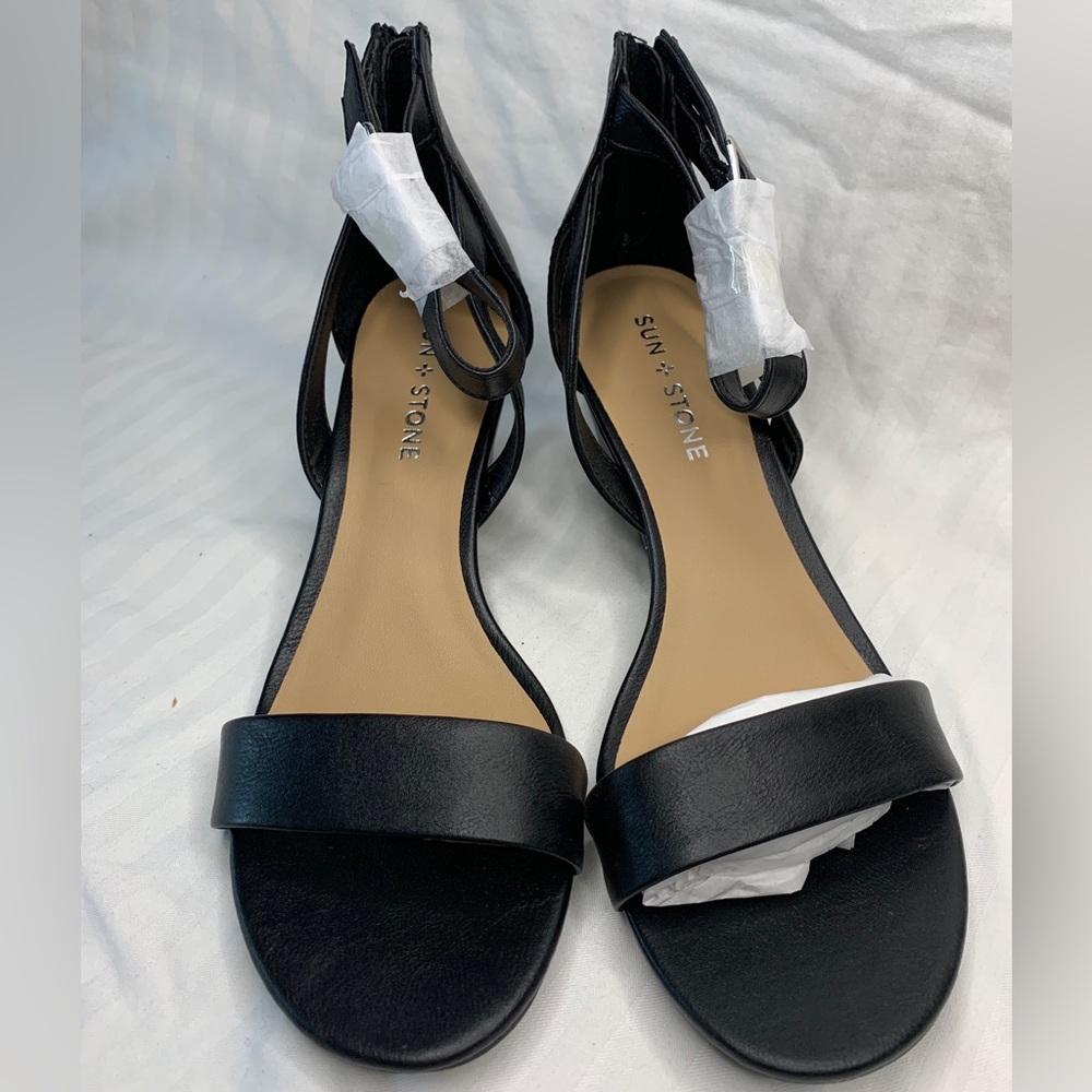 NWOT-Sun and Stone Womens Solid Ankle Strap Wedge Sandals